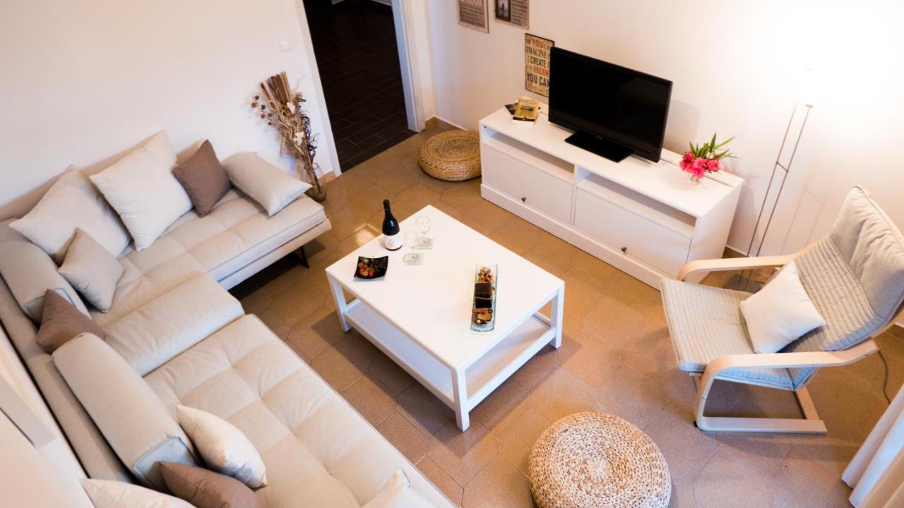 Cozy Family Friendly Apartment With Large Garden Close To Beaches - Dirella Kynopiástai Eksteriør billede