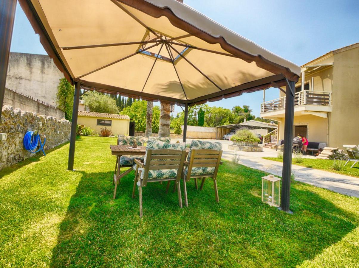 Cozy Family Friendly Apartment With Large Garden Close To Beaches - Dirella Kynopiástai Eksteriør billede